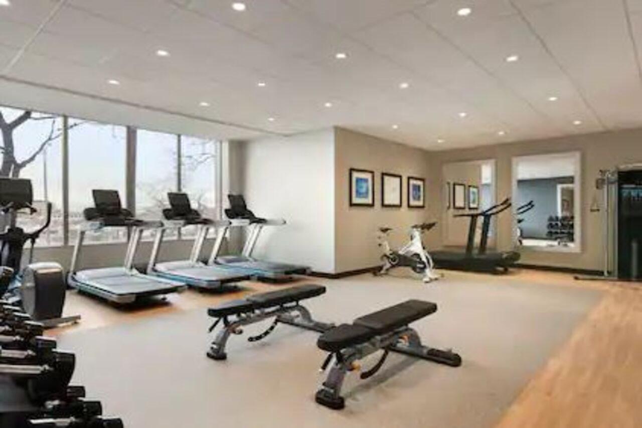 Embassy Suites By Hilton Toronto Airport Exteriér fotografie