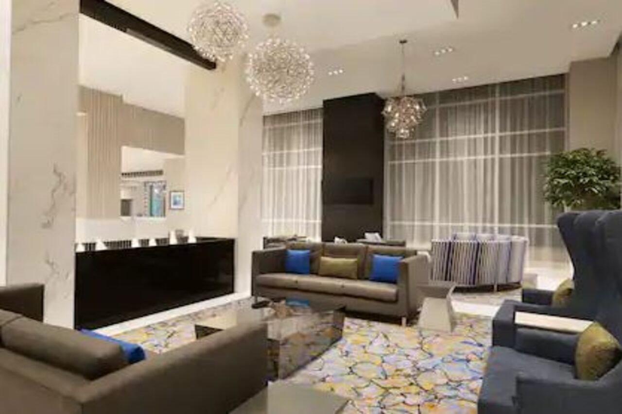 Embassy Suites By Hilton Toronto Airport Exteriér fotografie