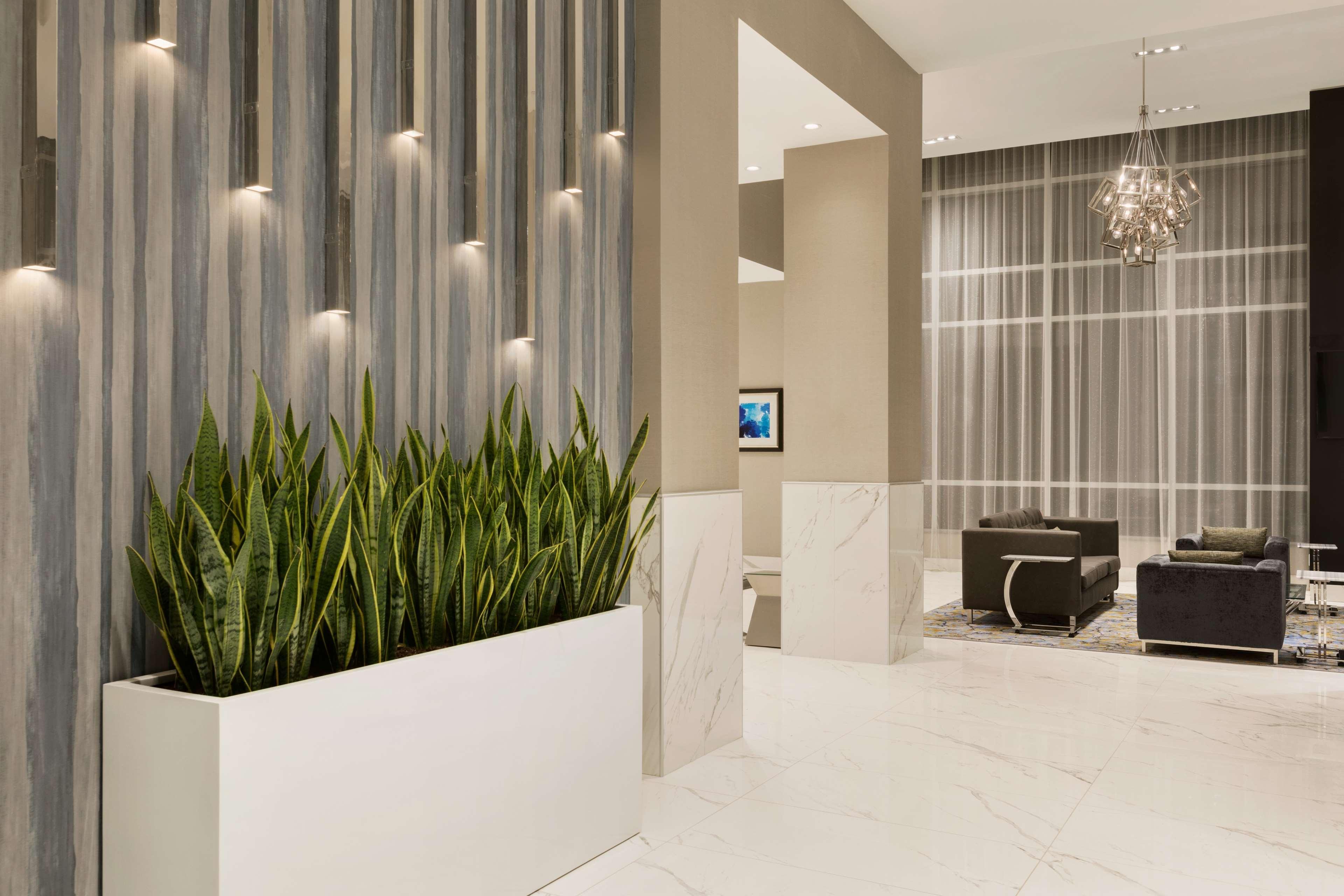 Embassy Suites By Hilton Toronto Airport Exteriér fotografie