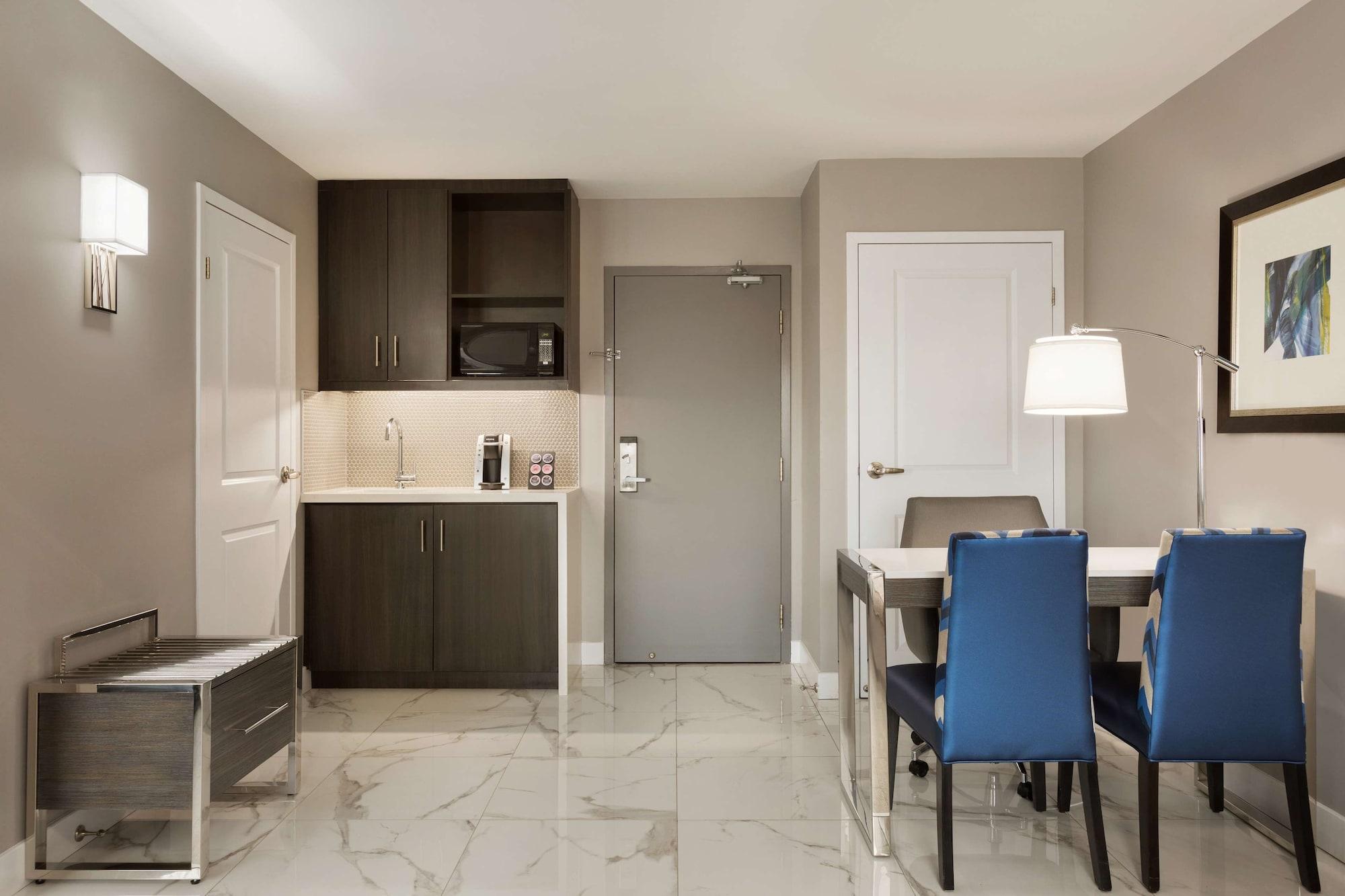 Embassy Suites By Hilton Toronto Airport Exteriér fotografie