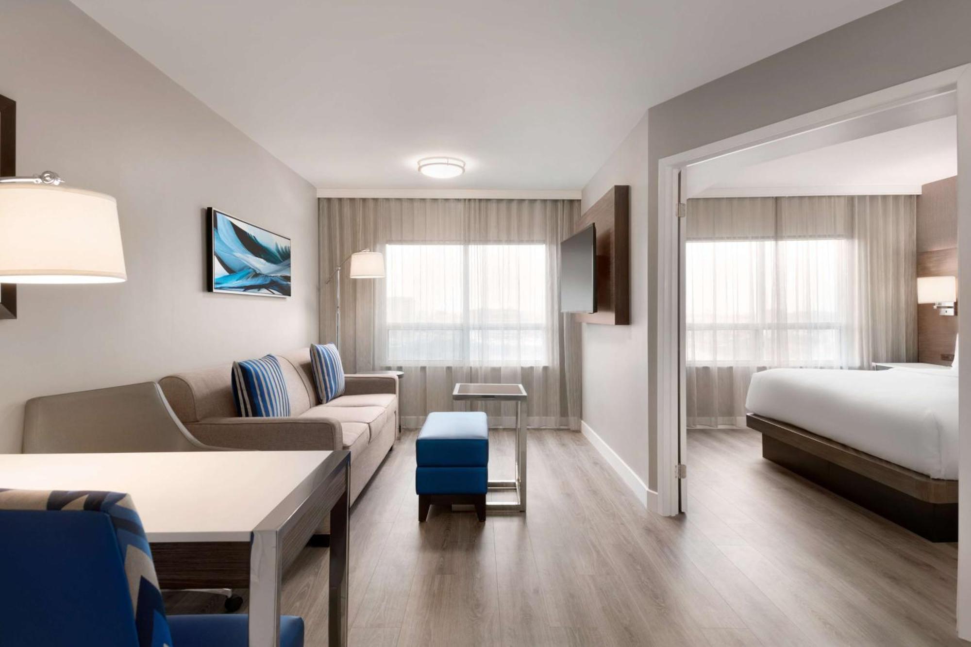Embassy Suites By Hilton Toronto Airport Exteriér fotografie