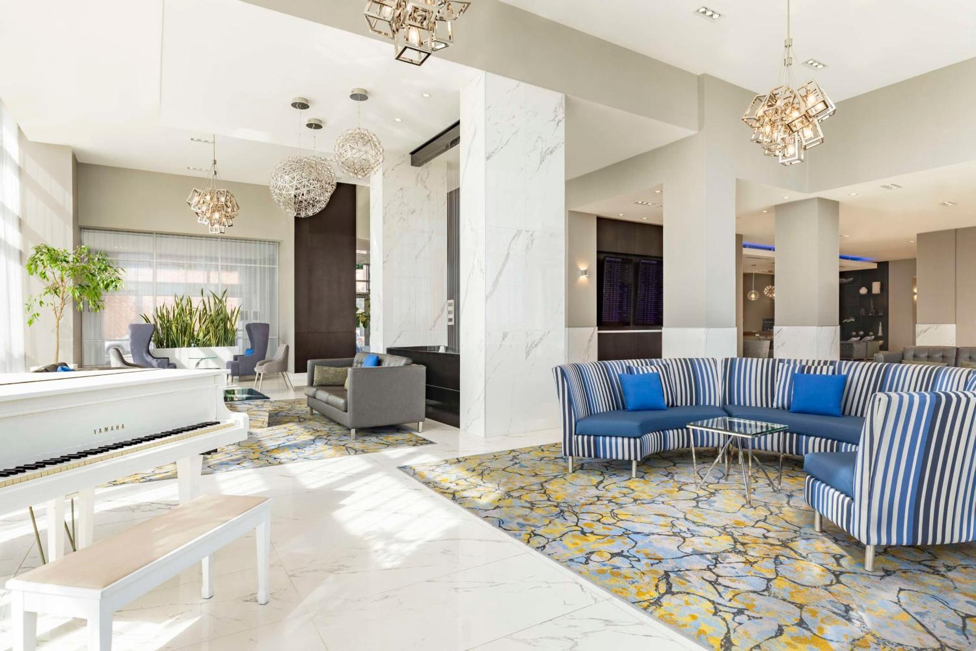 Embassy Suites By Hilton Toronto Airport Exteriér fotografie