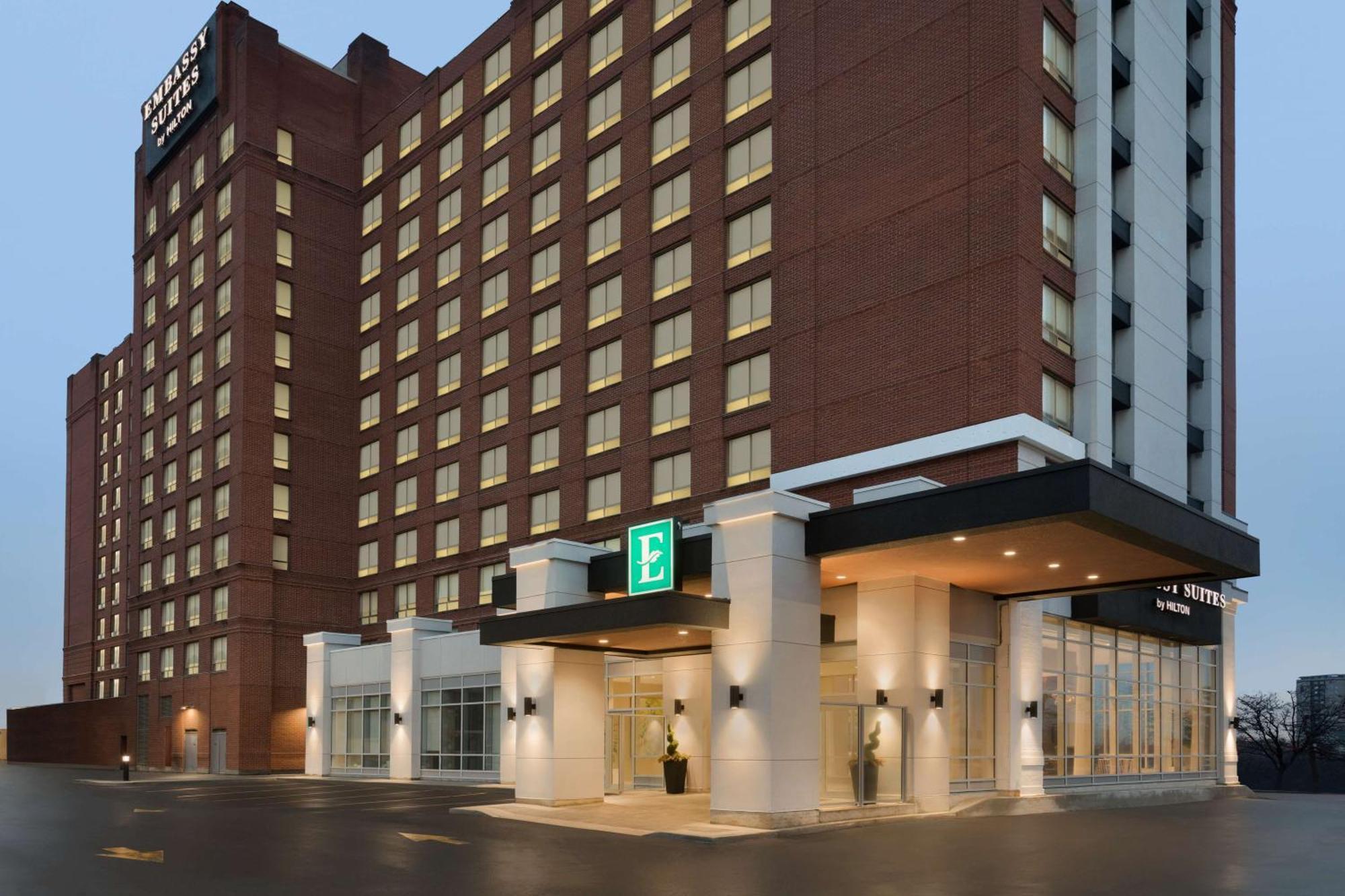 Embassy Suites By Hilton Toronto Airport Exteriér fotografie