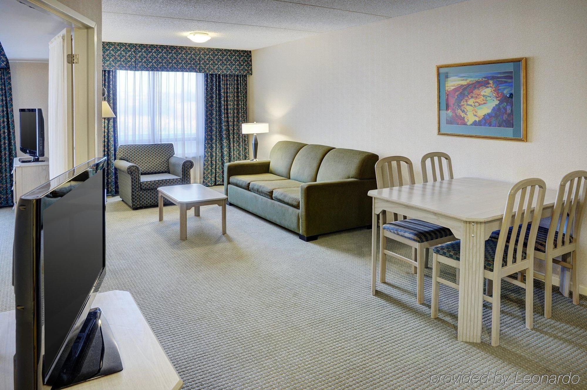Embassy Suites By Hilton Toronto Airport Pokoj fotografie