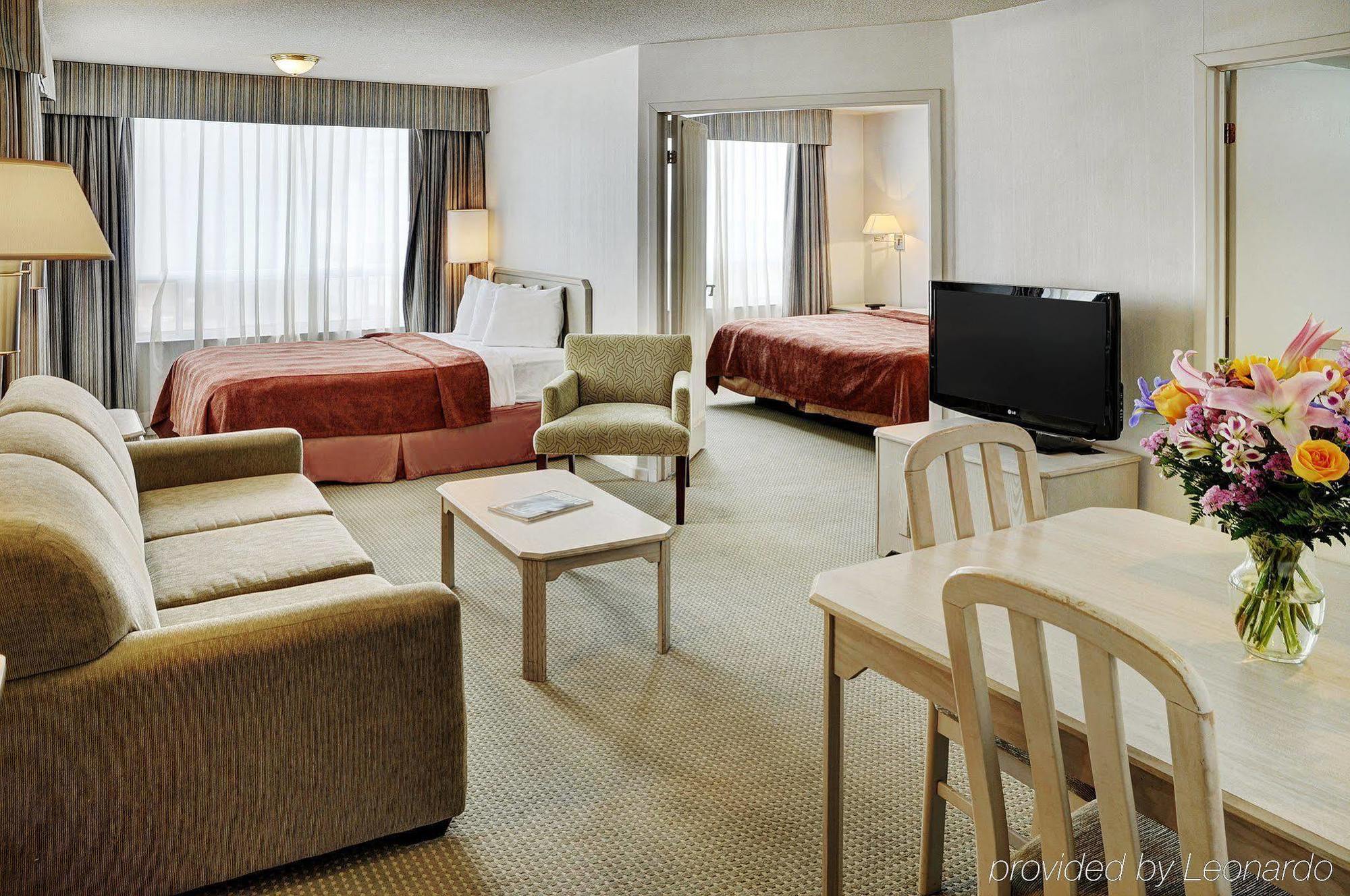 Embassy Suites By Hilton Toronto Airport Exteriér fotografie